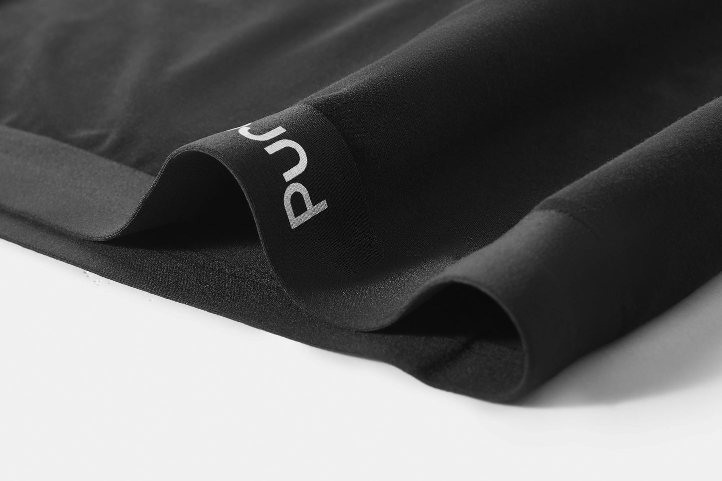 puresnug seamless waistband, no digging, pure comfort and smooth